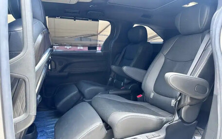 Toyota Sienna, 2023 год, 7 476 757 рублей, 11 фотография