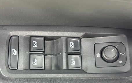 Volkswagen Touran III, 2022 год, 1 560 000 рублей, 21 фотография