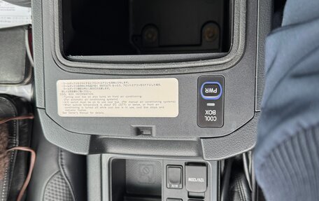 Toyota Land Cruiser Prado 150 рестайлинг 2, 2010 год, 3 200 000 рублей, 13 фотография