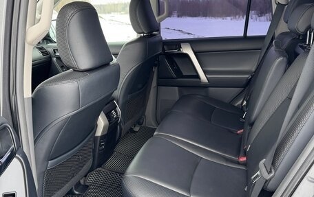 Toyota Land Cruiser Prado 150 рестайлинг 2, 2010 год, 3 200 000 рублей, 10 фотография