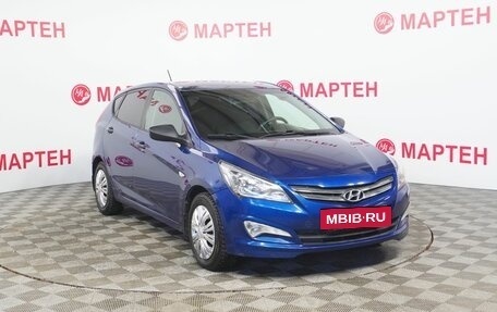 Hyundai Solaris II рестайлинг, 2015 год, 700 000 рублей, 3 фотография