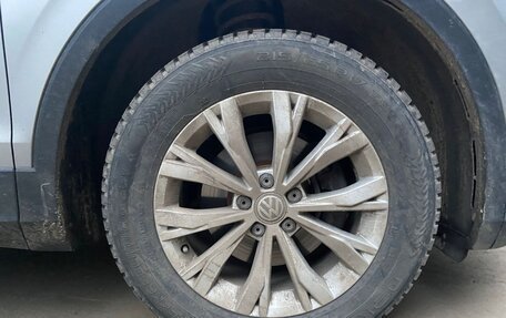 Volkswagen Tiguan II, 2020 год, 1 990 000 рублей, 12 фотография