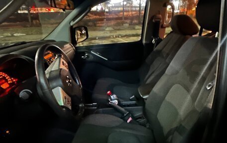 Nissan Navara (Frontier), 2008 год, 990 000 рублей, 8 фотография