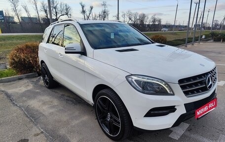 Mercedes-Benz M-Класс, 2012 год, 2 690 000 рублей, 3 фотография