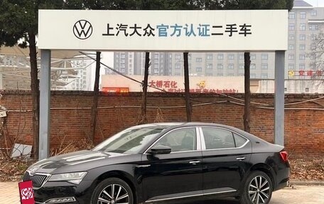 Skoda Superb III рестайлинг, 2025 год, 2 500 000 рублей, 2 фотография