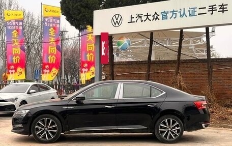 Skoda Superb III рестайлинг, 2025 год, 2 500 000 рублей, 6 фотография