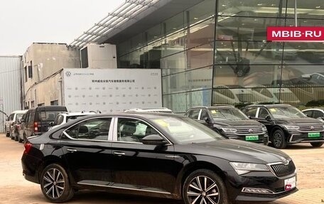 Skoda Superb III рестайлинг, 2025 год, 2 500 000 рублей, 3 фотография