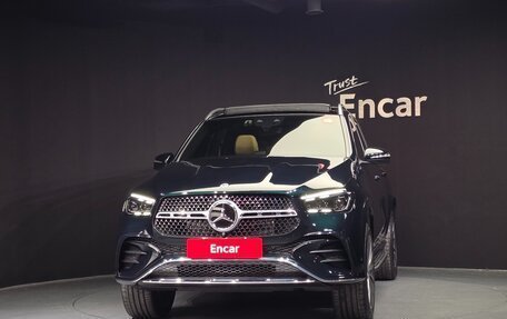 Mercedes-Benz GLE, 2024 год, 12 100 000 рублей, 2 фотография