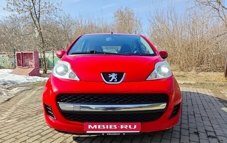Peugeot 107 I рестайлинг, 2010 год, 445 000 рублей, 4 фотография