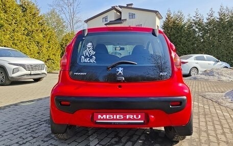 Peugeot 107 I рестайлинг, 2010 год, 445 000 рублей, 3 фотография