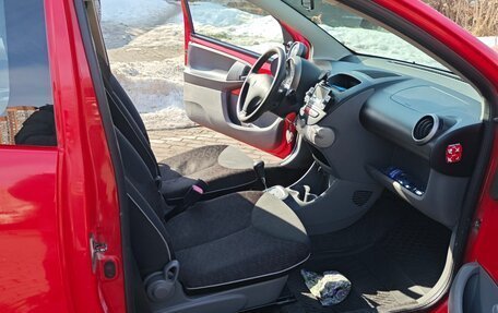 Peugeot 107 I рестайлинг, 2010 год, 445 000 рублей, 8 фотография