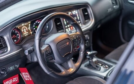 Dodge Charger, 2018 год, 3 990 000 рублей, 20 фотография