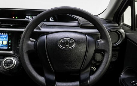 Toyota Aqua I, 2017 год, 999 000 рублей, 18 фотография