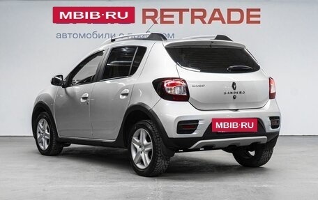 Renault Sandero II рестайлинг, 2018 год, 900 000 рублей, 8 фотография