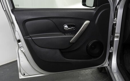 Renault Sandero II рестайлинг, 2018 год, 900 000 рублей, 11 фотография