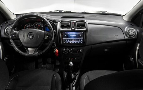 Renault Sandero II рестайлинг, 2018 год, 900 000 рублей, 18 фотография