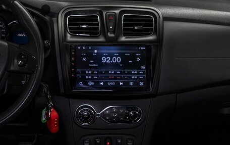 Renault Sandero II рестайлинг, 2018 год, 900 000 рублей, 19 фотография