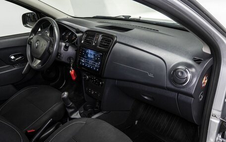 Renault Sandero II рестайлинг, 2018 год, 900 000 рублей, 16 фотография