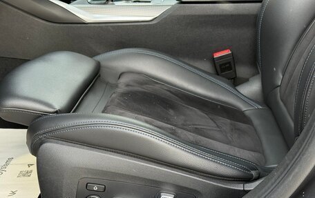 BMW 3 серия, 2018 год, 3 549 000 рублей, 12 фотография