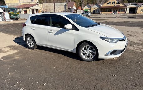 Toyota Auris II, 2015 год, 1 300 000 рублей, 1 фотография