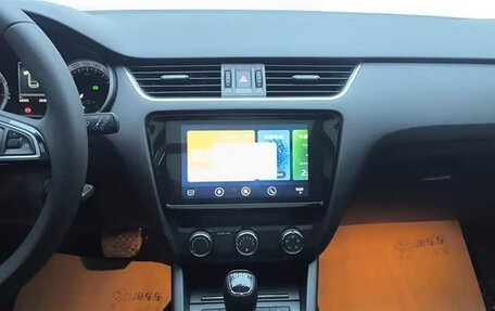 Skoda Octavia, 2019 год, 1 600 000 рублей, 6 фотография