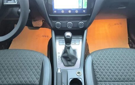 Skoda Octavia, 2019 год, 1 600 000 рублей, 9 фотография