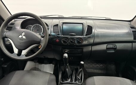 Mitsubishi L200 IV рестайлинг, 2014 год, 1 200 000 рублей, 9 фотография