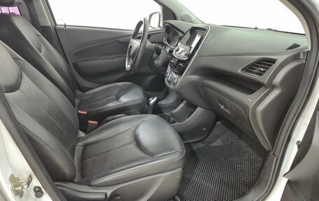 Chevrolet Spark IV, 2017 год, 820 000 рублей, 13 фотография