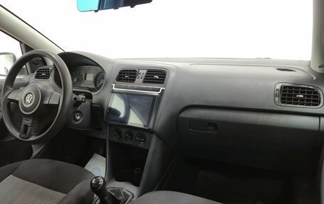 Volkswagen Polo VI (EU Market), 2013 год, 520 000 рублей, 12 фотография