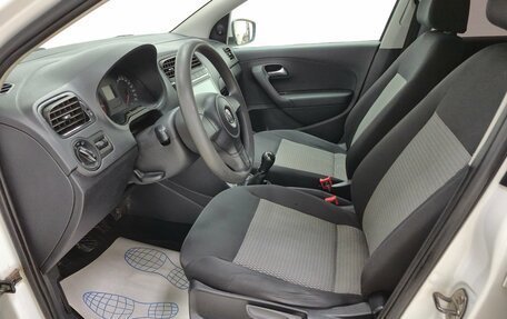 Volkswagen Polo VI (EU Market), 2013 год, 520 000 рублей, 9 фотография