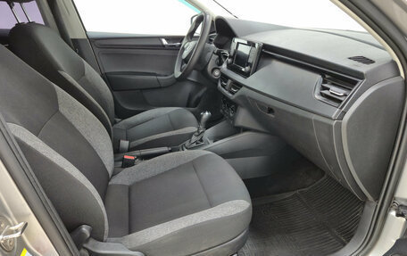 Skoda Rapid II, 2021 год, 1 350 000 рублей, 11 фотография