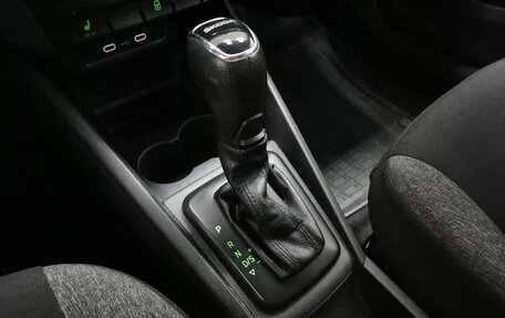 Skoda Rapid II, 2021 год, 1 350 000 рублей, 17 фотография