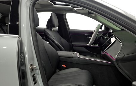 Mercedes-Benz E-Класс, 2024 год, 6 750 000 рублей, 7 фотография