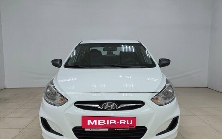 Hyundai Solaris II рестайлинг, 2013 год, 700 000 рублей, 2 фотография