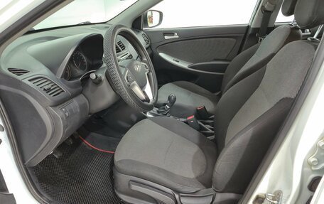 Hyundai Solaris II рестайлинг, 2013 год, 700 000 рублей, 9 фотография