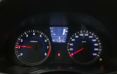 Hyundai Solaris II рестайлинг, 2013 год, 700 000 рублей, 16 фотография