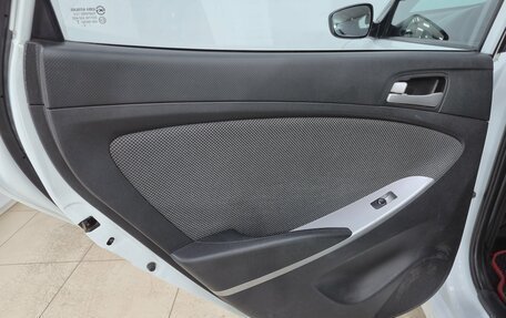 Hyundai Solaris II рестайлинг, 2013 год, 700 000 рублей, 14 фотография