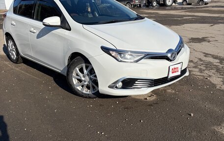 Toyota Auris II, 2015 год, 1 300 000 рублей, 10 фотография