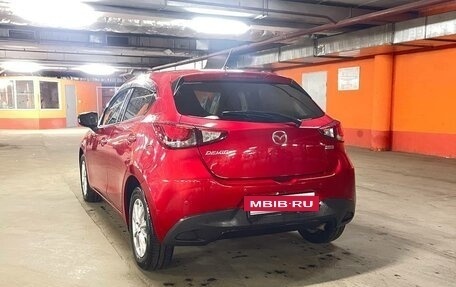 Mazda Demio IV, 2015 год, 800 000 рублей, 4 фотография