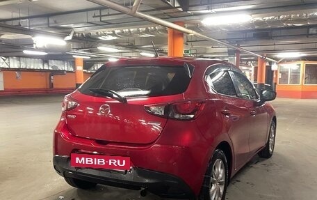 Mazda Demio IV, 2015 год, 800 000 рублей, 3 фотография