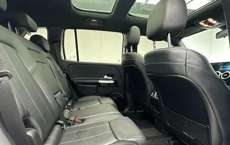 Mercedes-Benz GLB, 2022 год, 2 400 000 рублей, 14 фотография