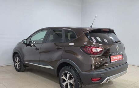 Renault Kaptur I рестайлинг, 2017 год, 1 370 000 рублей, 6 фотография