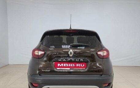 Renault Kaptur I рестайлинг, 2017 год, 1 370 000 рублей, 5 фотография