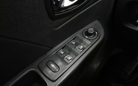 Renault Kaptur I рестайлинг, 2017 год, 1 370 000 рублей, 8 фотография