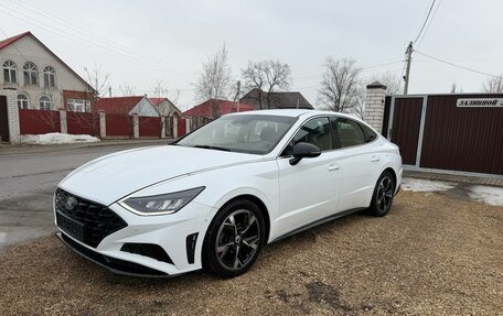 Hyundai Sonata VIII, 2019 год, 1 800 000 рублей, 3 фотография