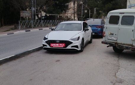 Hyundai Sonata VIII, 2019 год, 1 800 000 рублей, 2 фотография