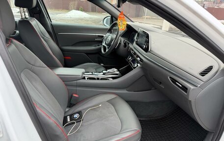 Hyundai Sonata VIII, 2019 год, 1 800 000 рублей, 10 фотография