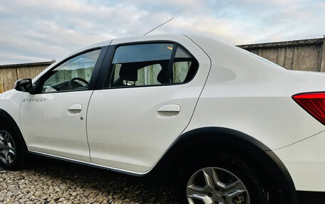Renault Logan II, 2019 год, 1 350 000 рублей, 2 фотография