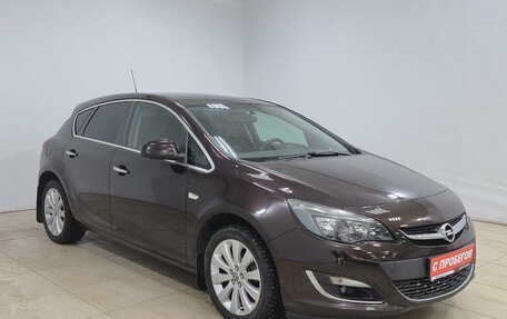 Opel Astra J, 2013 год, 700 000 рублей, 3 фотография