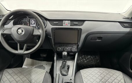 Skoda Octavia, 2018 год, 1 370 000 рублей, 10 фотография